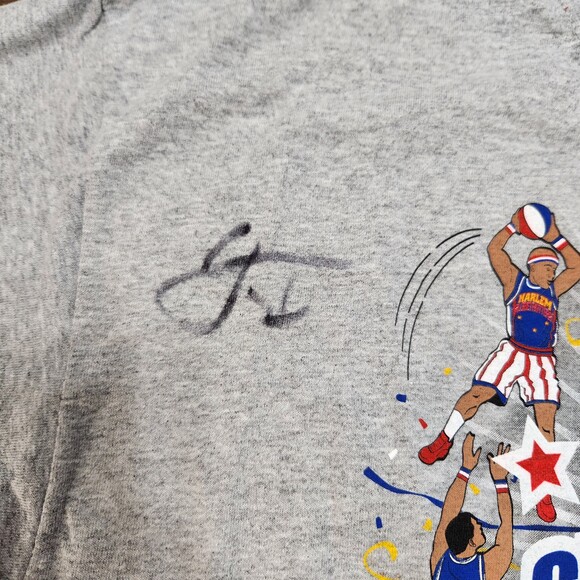 The Original Harlem Globertrotters Signed Graphic T XL - Picture 4 of 6